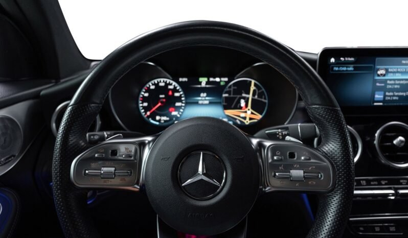 
Mercedes-Benz GLC 300 e 4MATIC AMG Line full									