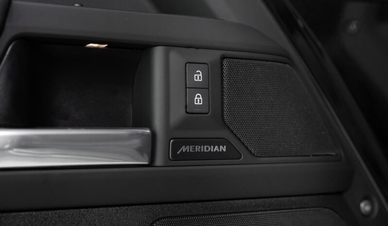 
Land Rover Defender 110 X-Dynamic HSE D300 full									