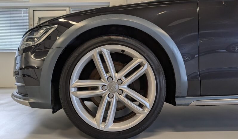 
Audi A6 allroad quattro 3.0 TDI V6 – 245 ch full									