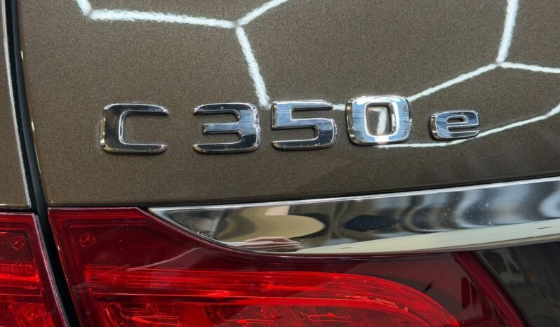 
Mercedes-Benz C350 e Hybrid full									