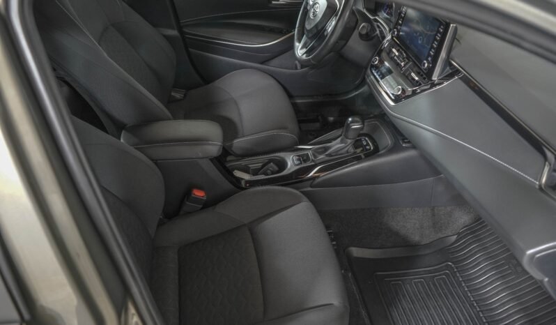 
Toyota Corolla Hybrid full									