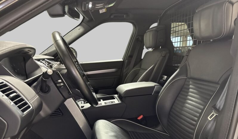
Land Rover Discovery D300 MHEV full									