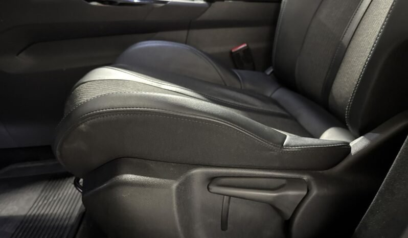
Peugeot 3008 Allure Hybrid4 – 300 CH full									