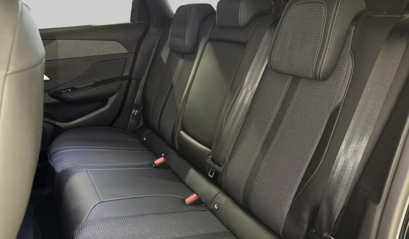 
Peugeot 308 SW Allure Plug-In Hybrid 180 ch full									