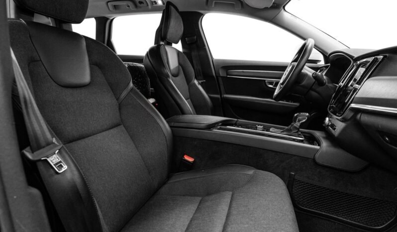 
Volvo V90 Cross Country D4 AWD full									