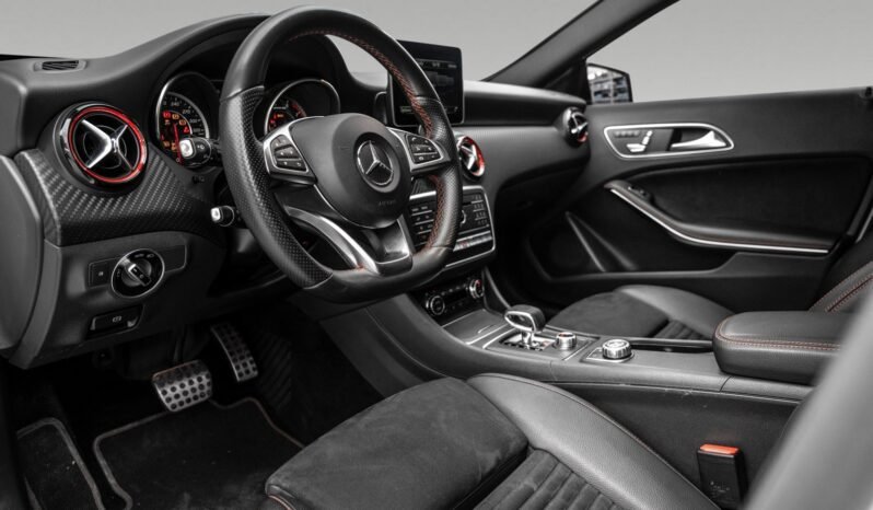 
Mercedes-Benz A45 AMG Aero Facelift full									