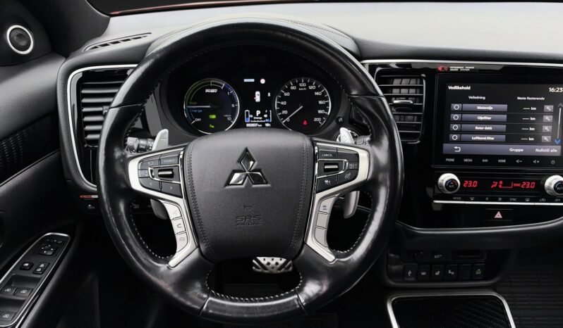 
Mitsubishi Outlander PHEV S-Edition S-AWC full									