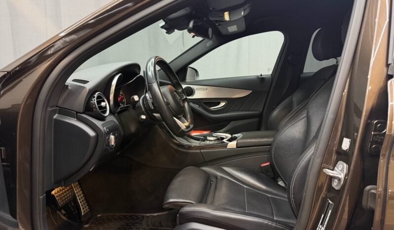 
Mercedes-Benz C350 e Hybrid full									