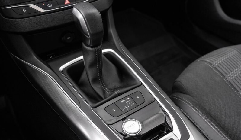 
Peugeot 308 full									