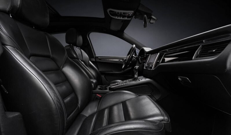 
Porsche Macan S 3.0 V6 full									