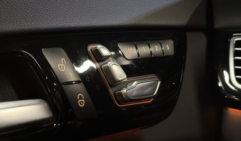 
Mercedes-Benz CLS 63 AMG 5.5 V8 Biturbo 4MATIC full									