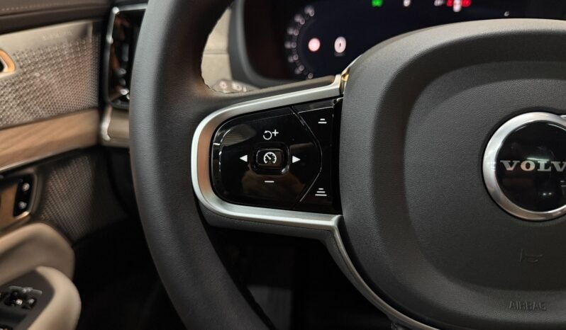 
Volvo XC90 T8 Ultra Dark Luxury full									