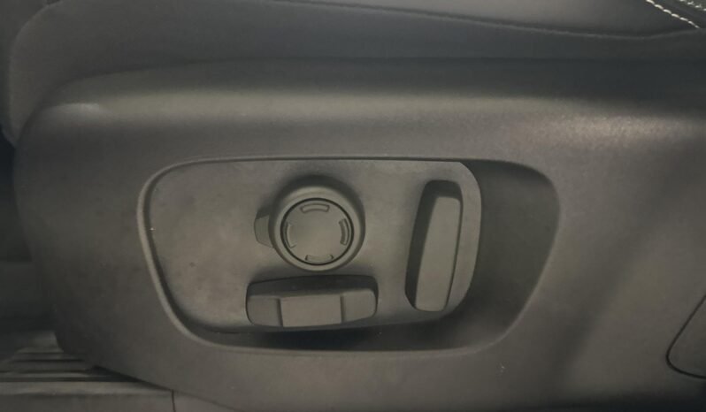 
Land Rover Discovery D300 MHEV full									