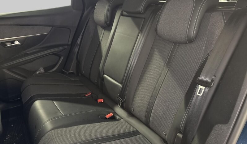 
Peugeot 3008 Allure Hybrid4 – 300 CH full									
