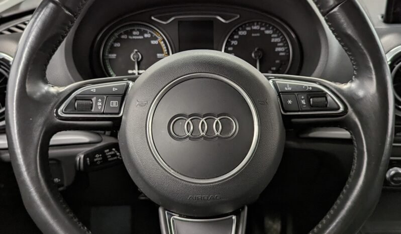 
Audi A3 Sportback e-tron full									