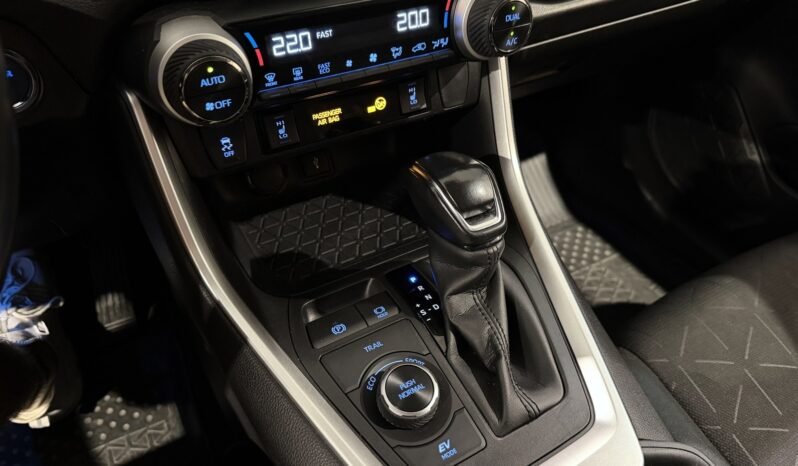 
Toyota RAV4 2.5 Hybrid Active AWD full									