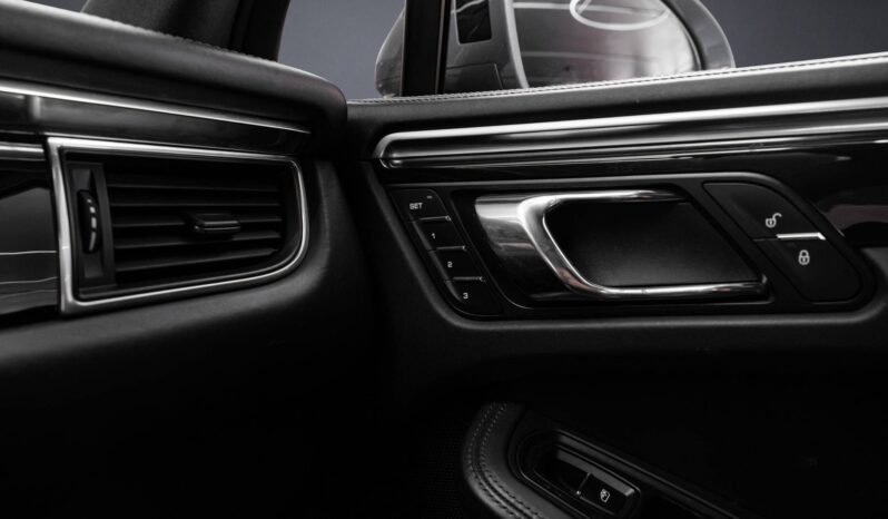 
Porsche Macan S 3.0 V6 full									