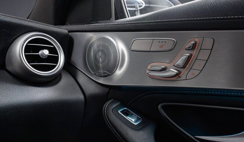 
Mercedes-Benz C63 AMG full									