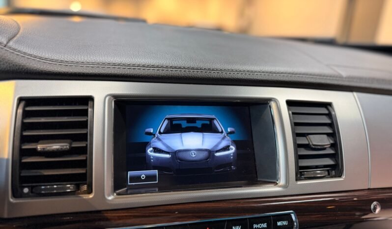 
Jaguar XF 2.2D SPORT full									