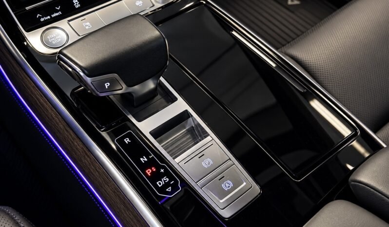 
Audi A8 L 55 TFSI V6 Quattro full									