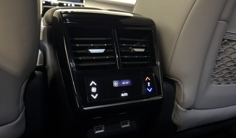 
DS 7 Crossback E-TENSE 4×4 – 300 CH full									