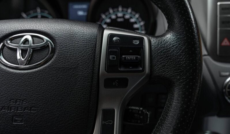 
Toyota Land Cruiser 3.0 D-4D VX-L full									