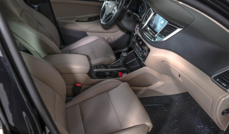 
Hyundai Tucson full									