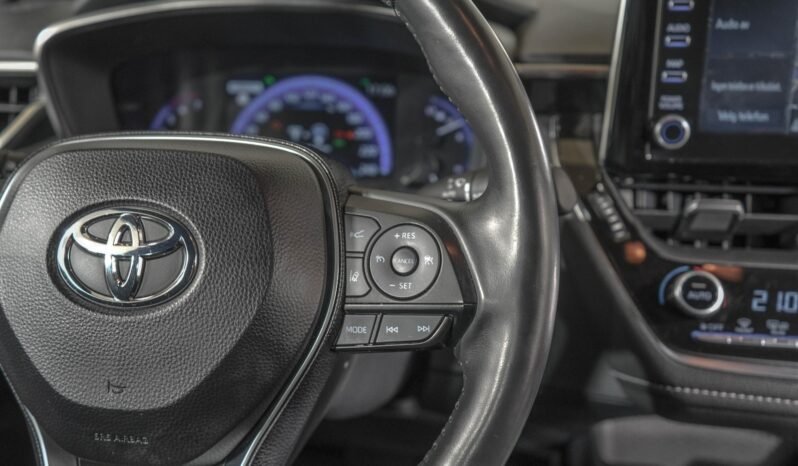 
Toyota Corolla Hybrid full									