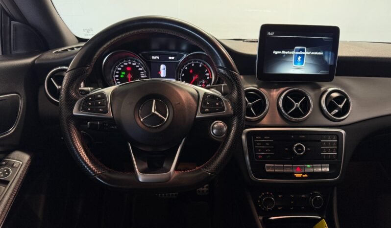 
Mercedes-Benz CLA 180 AMG full									