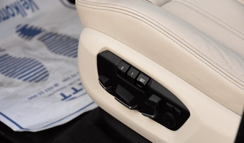 
BMW X5 xDrive40e M Sport full									