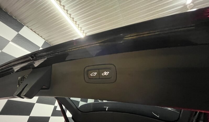 
Volvo XC90 T8 Ultra Dark AWD 7-S full									