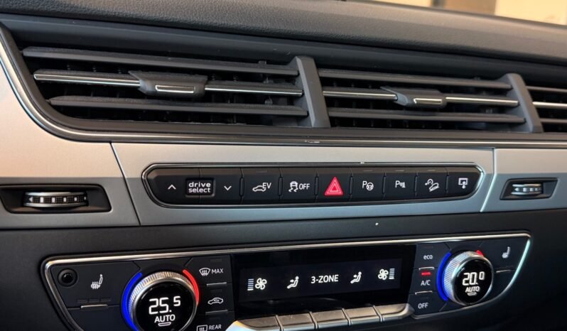 
Audi Q7 e-tron 3.0 TDI V6 quattro full									