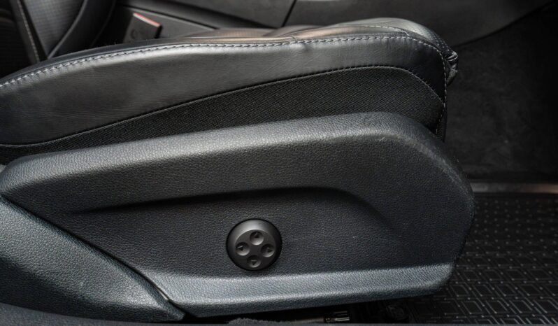 
Mercedes-Benz C63 AMG full									