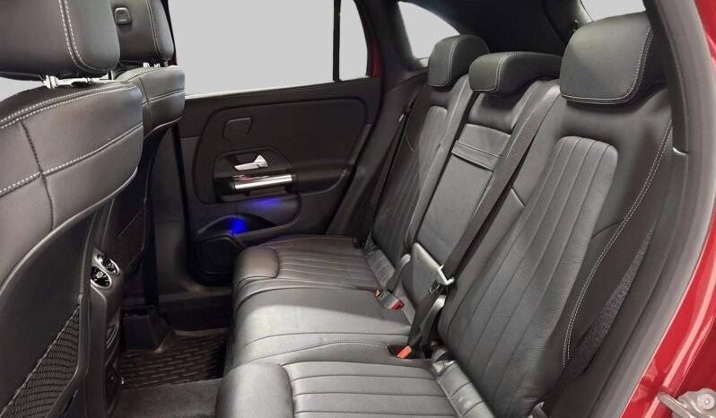 
Mercedes-Benz GLA 200 d 4MATIC PremiumPlus full									