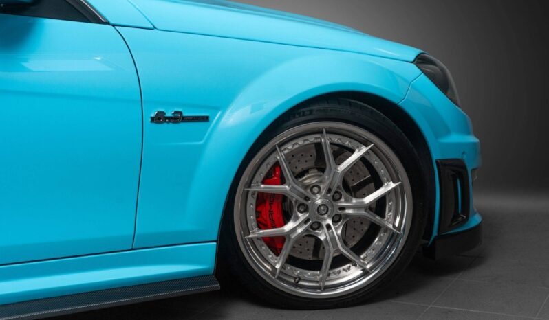 
Mercedes-Benz C63 AMG 6.2 V8 Performance full									