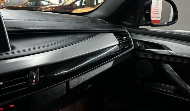 
BMW X6 xDrive30d M Sport full									