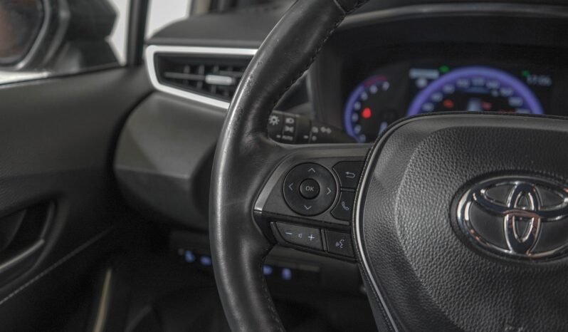 
Toyota Corolla Hybrid full									
