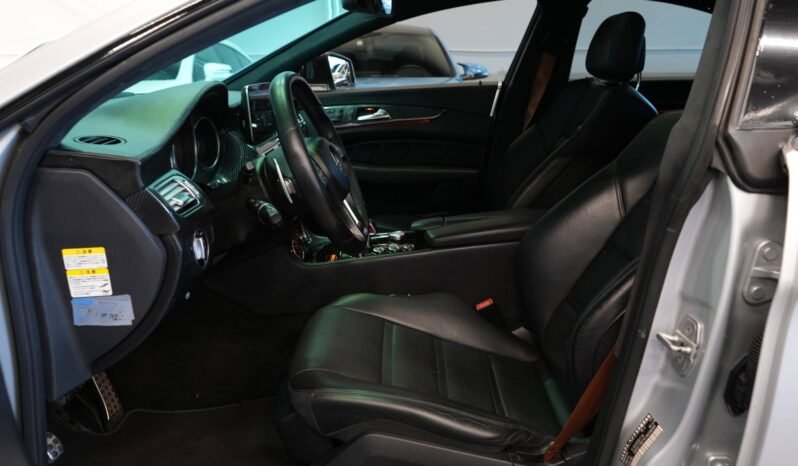 
Mercedes-Benz CLS 63 AMG V8 full									