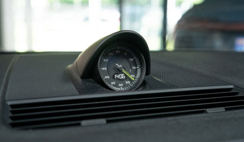 
Porsche Panamera 4 E-Hybrid full									
