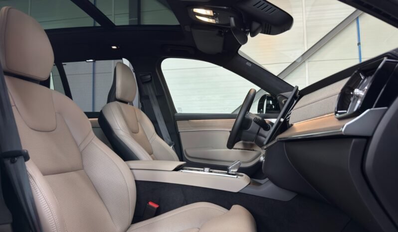
Volvo XC90 T8 Ultra Dark Luxury full									