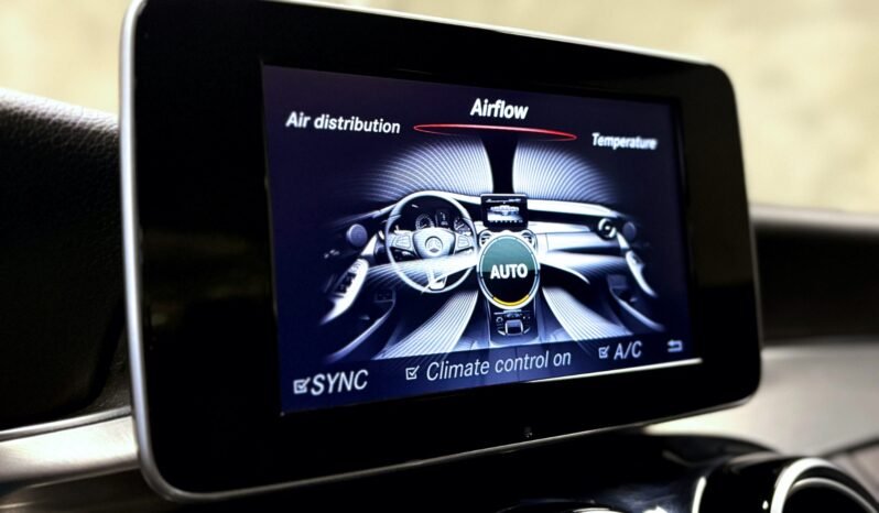 
Mercedes-Benz C 200 4MATIC AMG Line full									