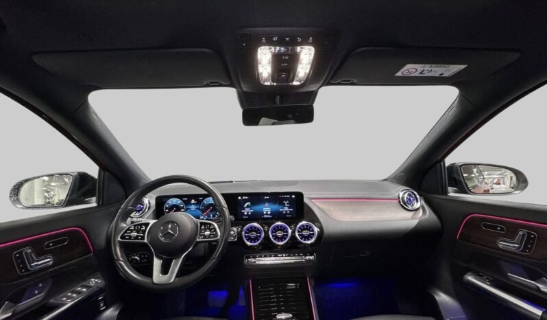 
Mercedes-Benz GLA 200 d 4MATIC PremiumPlus full									