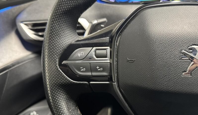 
Peugeot 3008 GT Hybrid4 300 CH full									