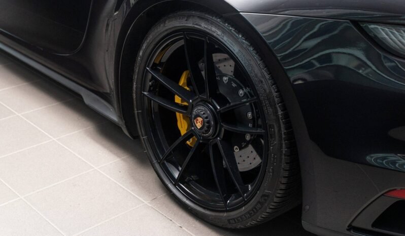 
Porsche 911 Turbo S (992) full									