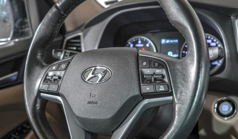 
Hyundai Tucson full									