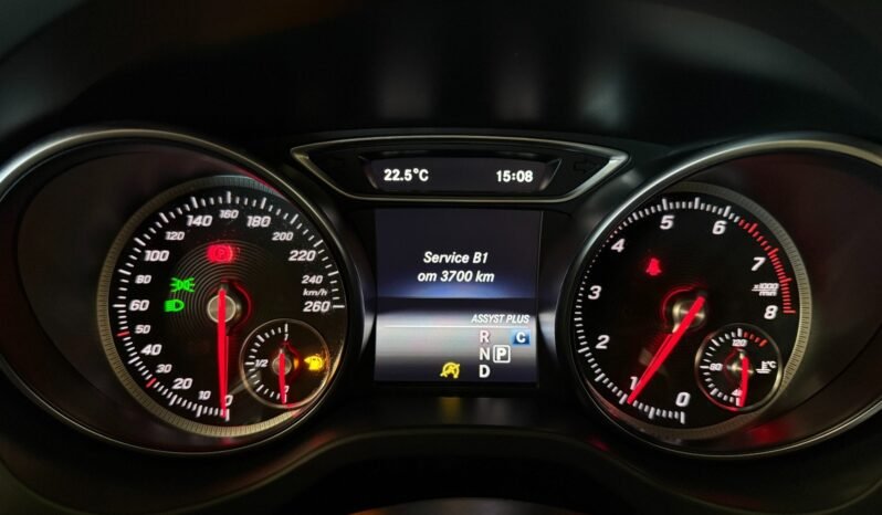 
Mercedes-Benz CLA 180 AMG full									