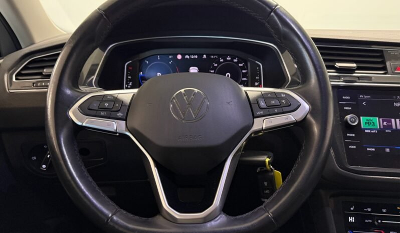 
Volkswagen Tiguan Life 2.0 TDI 4MOTION DSG full									