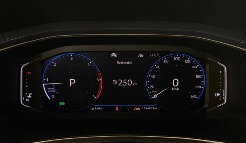 
Volkswagen T-Roc Sport 2.0 TDI 150 CH 4MOTION DSG full									