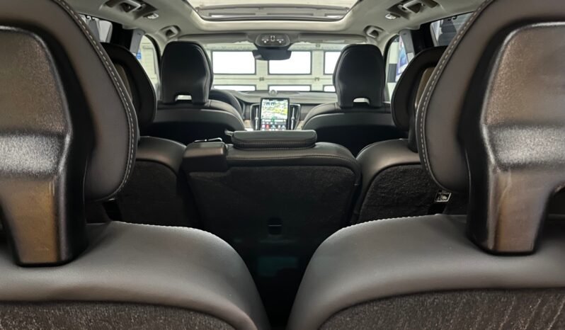 
Volvo XC90 T8 Ultra Dark AWD 7-S full									