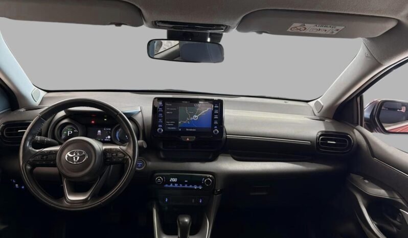 
Toyota Yaris Hybrid Active Tech full									